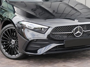 Mercedes Klasa A W177/V177 Hatchback Facelifting 2.0 220 190KM 2025 A Klasa 220 4-Matic AMG Line 2.0 (190KM) 2025, zdjęcie 3
