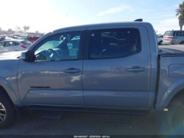 Toyota Tacoma II 2021 Toyota Tacoma Trd Sport 2021 3.5 Benzyna 278KM, zdjęcie 2