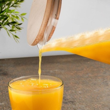 Кувшин для холодных и горячих напитков со стеклянной крышкой.