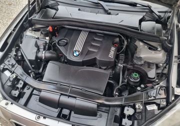 BMW X1 E84 Crossover xDrive18d 143KM 2011 BMW X1 SLICZNA 2.0 d xDrive 4x4 Bogata Wersja ORYGINAL Zadbana SERWIS 2012r, zdjęcie 13
