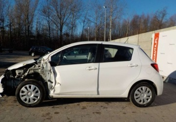 Toyota Yaris III 2016 Toyota Yaris Okazja 1.5 Hybryda 75KM, zdjęcie 12