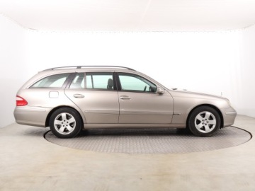 Mercedes Klasa E W211 Kombi S211 1.8 (200 Kompressor) 163KM 2004 Mercedes E E 200 Kompressor , Automat, Klima, zdjęcie 5