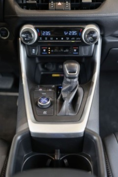 Toyota RAV4 V 2024 Toyota RAV4 2.5 Hybrid Executive 4x4 2.5 Hybryda 177KM, zdjęcie 22