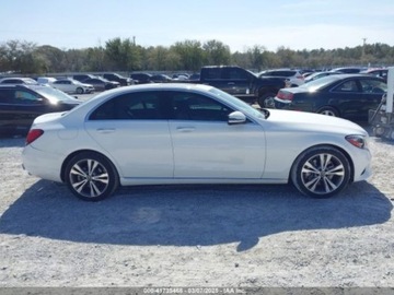 Mercedes Klasa C W206 2021 Mercedes-Benz Klasa C 2021r., C 300, od ubezpieczalni 2.0 Benzyna 255KM, zdjęcie 7