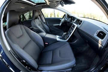 Volvo V60 I Kombi 1.6 DRIVe 115KM 2013 Volvo V60 LiFT Ledy 1,6 HDi 115Km Automat Navi, zdjęcie 22