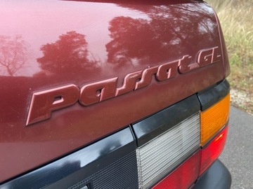 Volkswagen Passat B3 Sedan 2.0 115KM 1990 Volkswagen Passat Volkswagen Passat B3 Automat Sedan Welur Bordo Super Sta, zdjęcie 8
