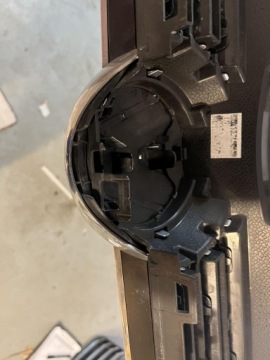 VW GOLF SPORTSVAN ГРИЛЬ МИНИ 510853653E