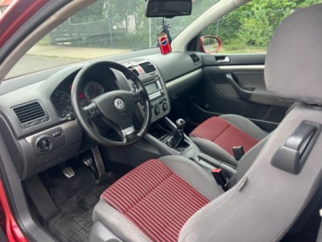 Volkswagen Golf V Hatchback 1.9 TDI 105KM 2007 Volkswagen Golf GT LINE KLIMATYZACJA EL.SZYBY EL.LUSTERKA CENTRALNY ZAMEK, zdjęcie 4