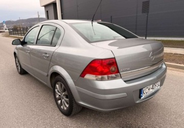 Opel Astra H Sedan 1.6 ECOTEC 115KM 2010 Opel Astra LIFT SEDAN 1.6i 115ps Tylko164TysPrzebiegu SerwisASO 1Wlascicie, zdjęcie 5