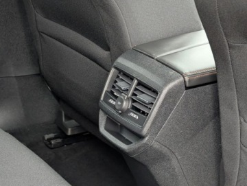 Peugeot 3008 II Crossover 1.6 BlueHDi 120KM 2018 Peugeot 3008 Ledy Tempomat Alu 2x Komplet opon Serwis Gwarancja 1.6 Diesel, zdjęcie 36