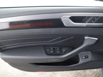 Volkswagen Arteon Fastback Facelifting 2.0 TDI 200KM 2022 Volkswagen Arteon Shooting Brake | Panorama | Kame, zdjęcie 9