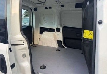 Fiat Doblo III Cargo 1.3 Multijet II 16v 90KM 2016 Fiat Doblo Fiat Doblo 1.3 16V Multijet Active 1.2 Diesel 90KM, zdjęcie 12