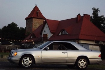 Mercedes Klasa E W124 Coupe 2.0 136KM 1995 MERCEDES-BENZ C124 E200 2.0 benzyna 136KM 1995r, zdjęcie 20