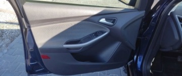 Ford Focus III Hatchback 5d 1.6 Duratec 125KM 2012 Ford Focus 1.6 benz mpi ,automat, bezwypadek,nowy olej w skrzyni 1.6 125KM, zdjęcie 24