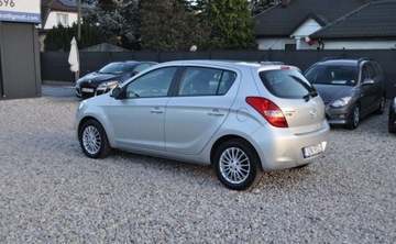 Hyundai i20 I Hatchback 5d 1.2 DOHC 78KM 2012 Hyundai i20 Benzyna 1.2 Klimatyzacja 1.2 Benzyna 78KM, zdjęcie 9