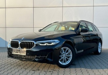 BMW Seria 5 G30-G31 Touring Facelifting 2.0 520d 190KM 2022 BMW Seria 5 xDrive Jasna Skora Virtual Led Navi Kamera FV23