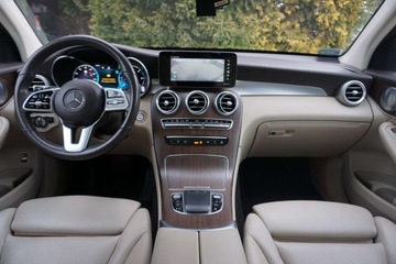 Mercedes GLC C253 SUV Facelifting 2.0 220d 194KM 2019 Mercedes-Benz GLC 4-Matic 1rej. 2020 Kamera 360 Tempomat Multibeam LED, zdjęcie 11