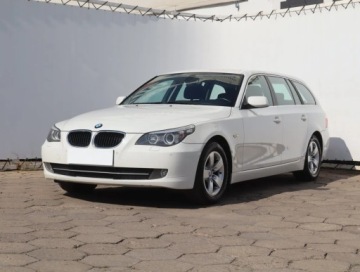 BMW Seria 5 E60 Touring 520 d 177KM 2009 BMW 5 520d, 174 KM, Automat, Klima, Klimatronic, zdjęcie 1