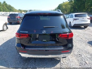 Mercedes GLB 2021 Mercedes-Benz GLB 250 4Matic 2021 2.0l 2.0 Benzyna 221KM, zdjęcie 4