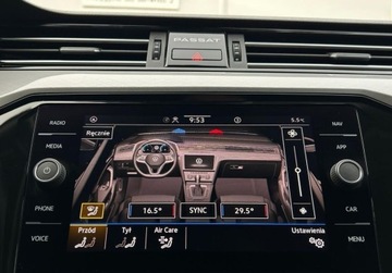 Volkswagen Passat B8 Variant Facelifting 2.0 TDI SCR 150KM 2022 Volkswagen Passat Variant Business Pakiety, FV 23, ACC, Asystenci, Czujni, zdjęcie 29