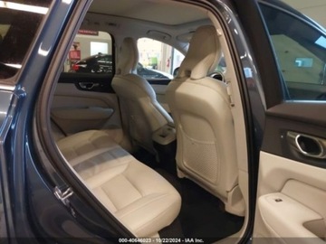 Volvo XC60 II 2021 Volvo XC 60 2021 Volvo XC60 T6 AWD Momentum 2.0 Benzyna 330KM, zdjęcie 7