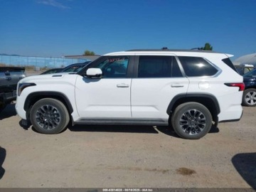 Toyota Sequoia II 2024 Toyota Sequoia SR5 2024 3.4l 3.4 Hybryda 437KM, zdjęcie 2