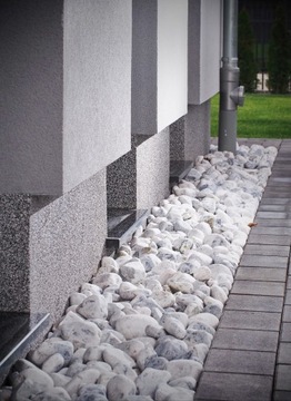 Галька белая галька 40-60 мм для сада.