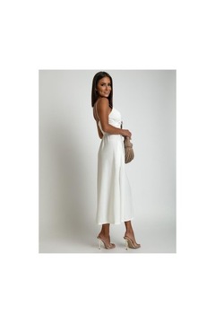 Катя красное расклешенное платье с разрезом