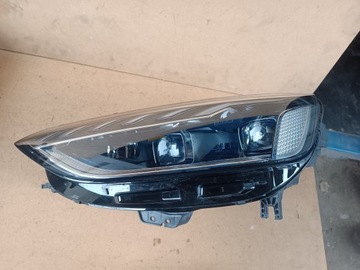 AUDI A4 B9 8W FACELIFT MATRIX SVĚTLO PRAVÁ LEVÝ