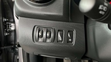 Renault Clio IV Grandtour  0.9 ENERGY Tce 90KM 2015 Renault Clio Renault Clio 0.9 TCe Nawigacja Benzyna 90KM, zdjęcie 23