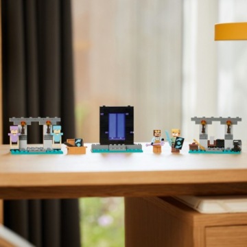 LEGO Minecraft 21252 Оружейный подарок