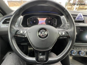Volkswagen Tiguan II 2019 Volkswagen Tiguan R-line 7 Osobowy Benzyna 2.0 - 203KM Automat Servis, zdjęcie 14