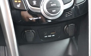 Hyundai i30 II Wagon 1.4 CVVT 100KM 2014 Hyundai i30 bogate wyposazenie - Niski przebieg - zarejestrowane 1.4 100KM, zdjęcie 26