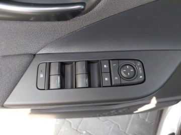 Toyota C-HR II SUV 1.8 Hybrid 140KM 2024 Toyota C-HR 1.8 Hybrid Style 1.8 Hybrid, Salon Pol, zdjęcie 19