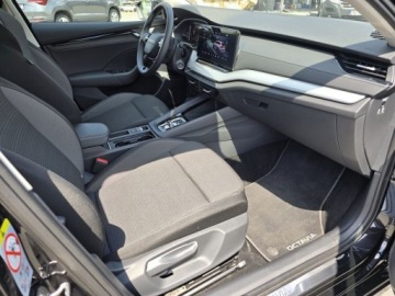 Skoda Octavia IV Liftback 1.5 TSI EVO 150KM 2024 Skoda Octavia AAC, Winter, El. Klapa, Gwarancja, VAT 23 1.5 Benzyna 150KM, zdjęcie 10