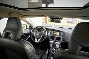 Volvo 2014 Volvo V40 Cross Country Ocean Race 1.6 diesel Blis zarejestrowany w Polsce, zdjęcie 1