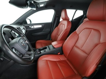 Volvo XC40 Crossover 1.5 T3 163KM 2019 Volvo XC 40 Momentum Pro T3 automat skóra navi, zdjęcie 12