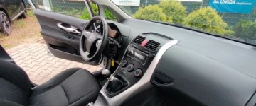 Toyota Auris I Hatchback 1.4 D-4D 90KM 2010 Toyota Auris Salon POLSKA Zadbana Brak korozji Zobacz 1.4 Diesel 90KM, zdjęcie 15