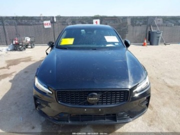 Volvo S60 III 2023 Volvo S60 B5 PLUS BLACK EDITION, 2023r., 4x4, 2.0L 2.0 Hybryda 247KM, zdjęcie 6