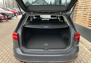 Volkswagen Passat B8 Variant 1.8 TSI BlueMotion Technology 180KM 2015 Volkswagen Passat Variant Volkswagen Passat Variant 1.8 TSI BMT Highline D, zdjęcie 7