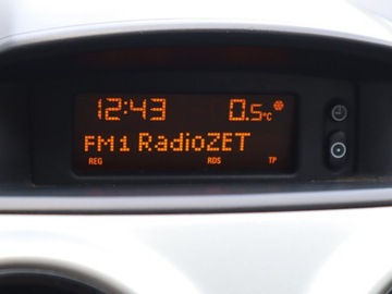 Opel Corsa D Hatchback 1.2 Twinport ECOTEC 80KM 2009 Opel Corsa 1.2, Klima, El. szyby, zdjęcie 11