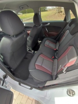 Audi A1 I Hatchback 3d 1.6 TDI 105KM 2012 Audi A1 5 drzwi bardzo zadbane 1.6tdi, zdjęcie 19