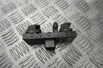 PANEL PŘEPÍNAČŮ VW TOURAN (1T3) 5K4953857 DIESEL 103KW 2011