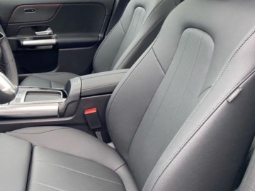 Mercedes GLA II Off-roader Facelifting 1.3 200 163KM 2025 MERCEDES-BENZ GLA 200 Progressive Suv 1.3 (163KM) 2025, zdjęcie 8