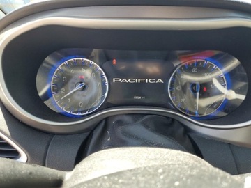 Chrysler Pacifica II 2022 Chrysler Pacifica Touring L 2022 3.6l 3.6 Benzyna 287KM, zdjęcie 9