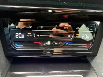 Volkswagen Arteon Fastback Facelifting 2.0 TDI 200KM 2022 Volkswagen Arteon Shooting Brake 2.0 TDI 200KM R-Line DSG Kamera Virtual A, zdjęcie 20