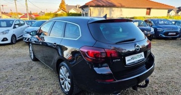 Opel Astra J Sports Tourer 1.4 Turbo ECOTEC 140KM 2011 Opel Astra BENZYNA navi GRZANA KIEROWNICA grzane fotele super okazja, zdjęcie 18