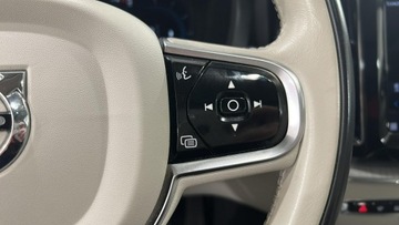 Volvo XC60 II 2022 Volvo XC 60 B5 D AWD Plus Bright hak, zdjęcie 22