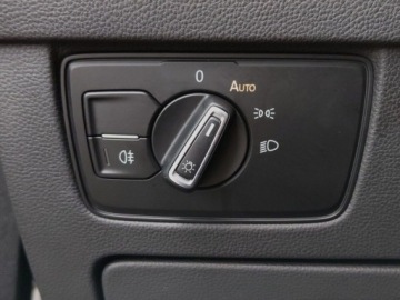 Volkswagen Passat B8 Variant Facelifting 1.5 TSI EVO 150KM 2021 Volkswagen Passat Variant 1.5TSI 150KM Business DSG SalonPL SerwisASO Acc, zdjęcie 18