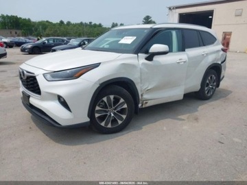 Toyota Highlander III 2021 Toyota Highlander 2021 TOYOTA HIGHLANDER XLE 3.5 Benzyna 295KM, zdjęcie 2
